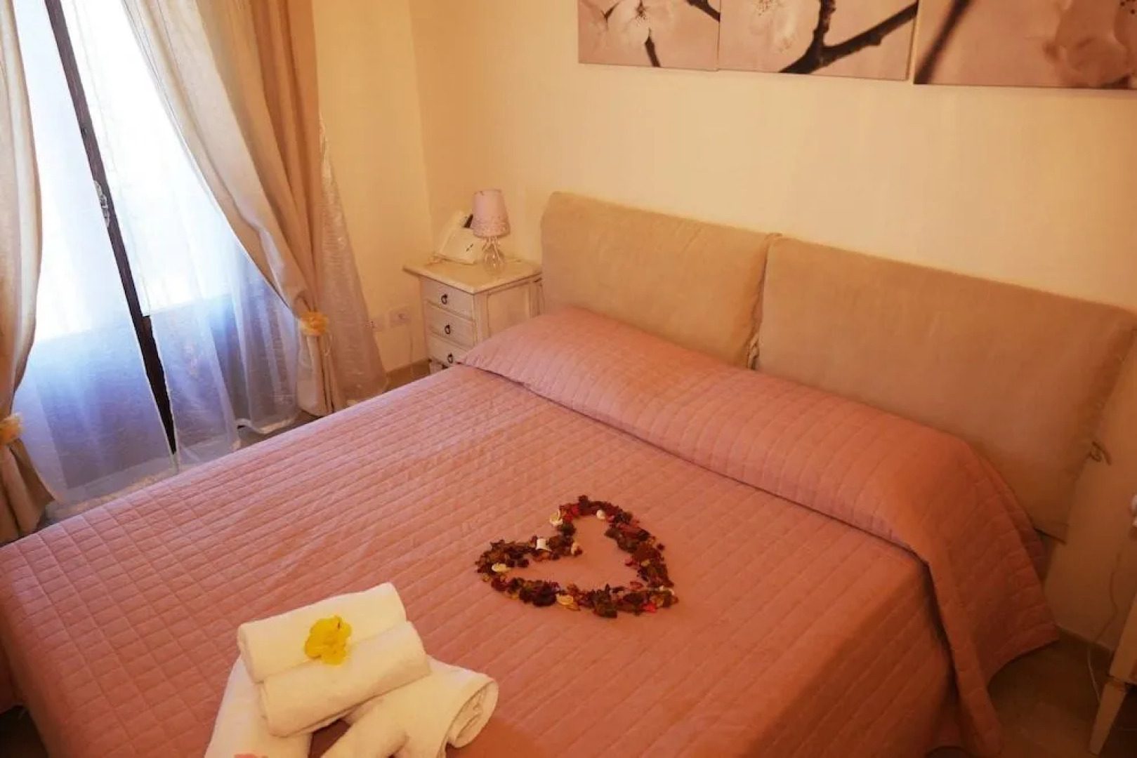 Attis Bed & Breakfast