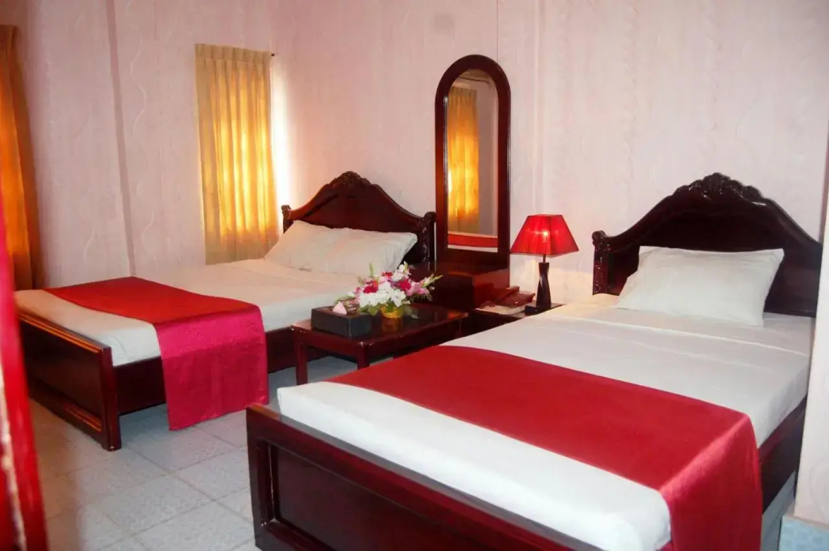 Hotel Swiss Garden International