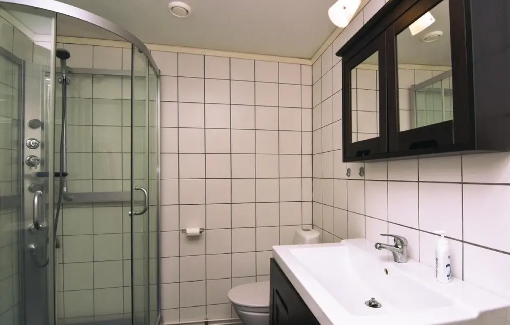 Nice Apartment in Väjern With 2 Bedrooms