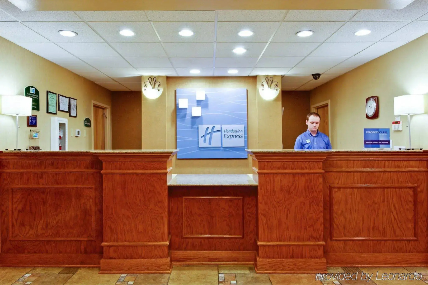 Holiday Inn Express & Suites Daphne- Spanish Fort Area by IHG