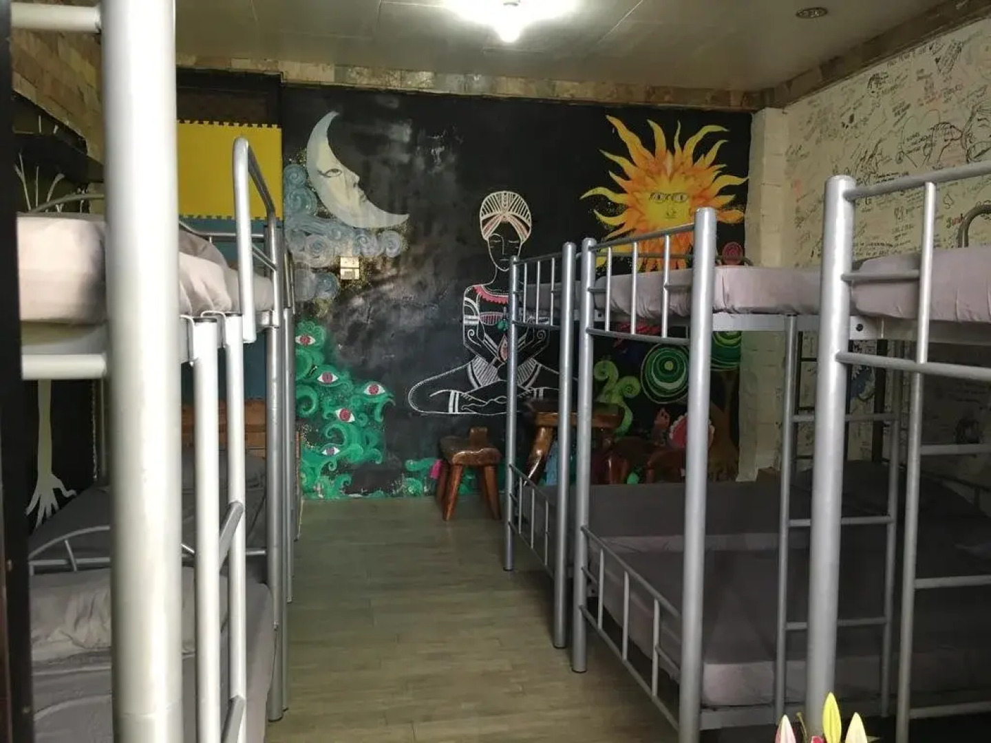 Yang Hostel