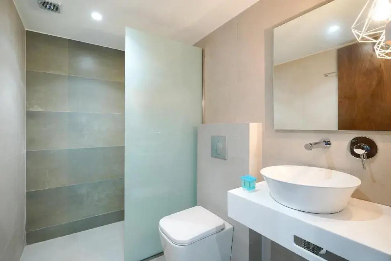 Miracle Suites by Klisma beach