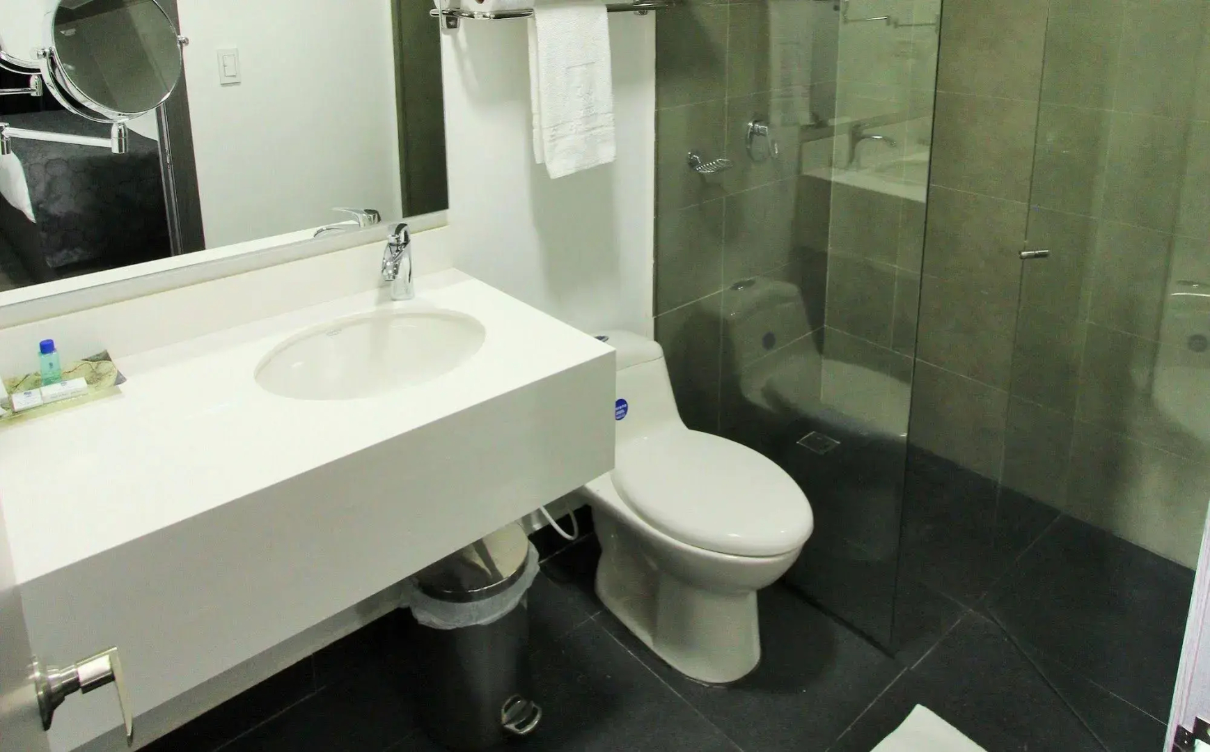 Hotel San Fernando Real