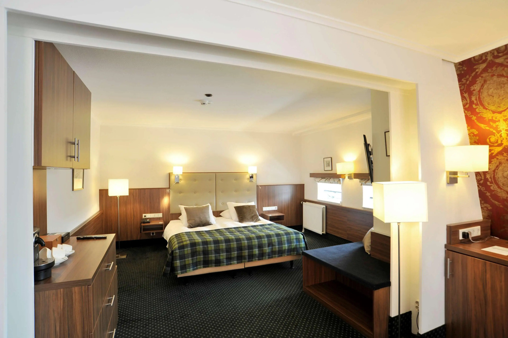 Golden Tulip Hotel Central