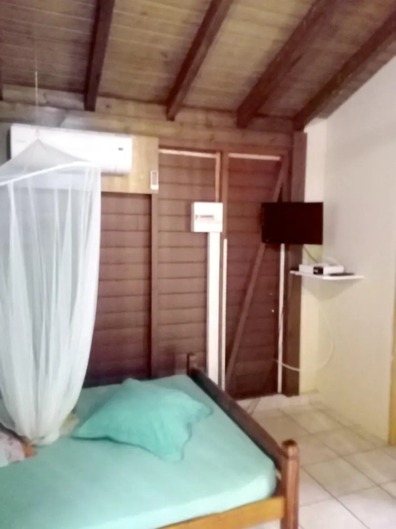 Bungalow With one Bedroom in Le Gosier, With Pool Access, Furnished Ga