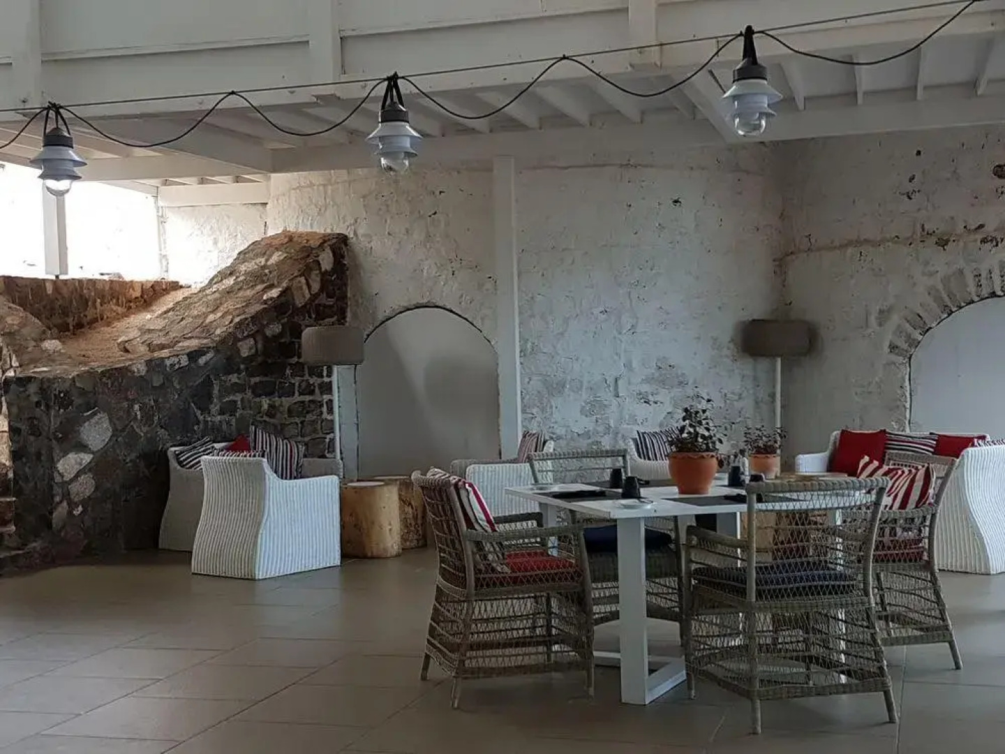 Azuri Apartment with Beach, Pools, Gym, Restaurants, Spa, Boats, kids Corner