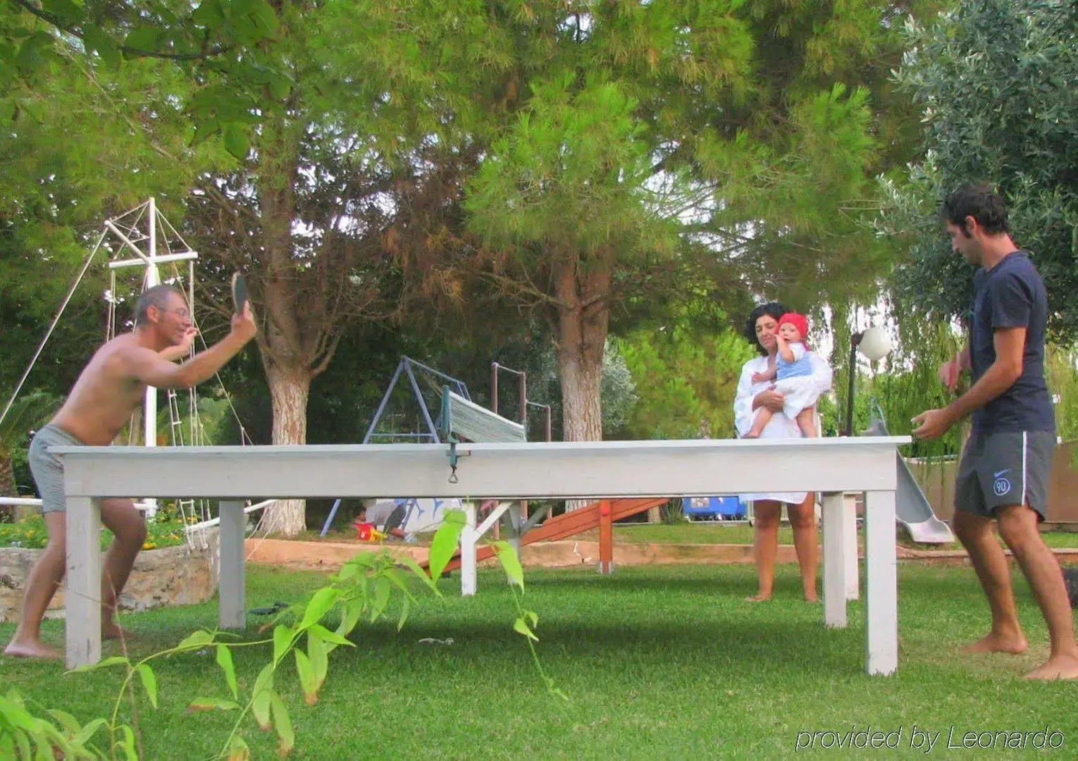 Simatos Apartments and Studios