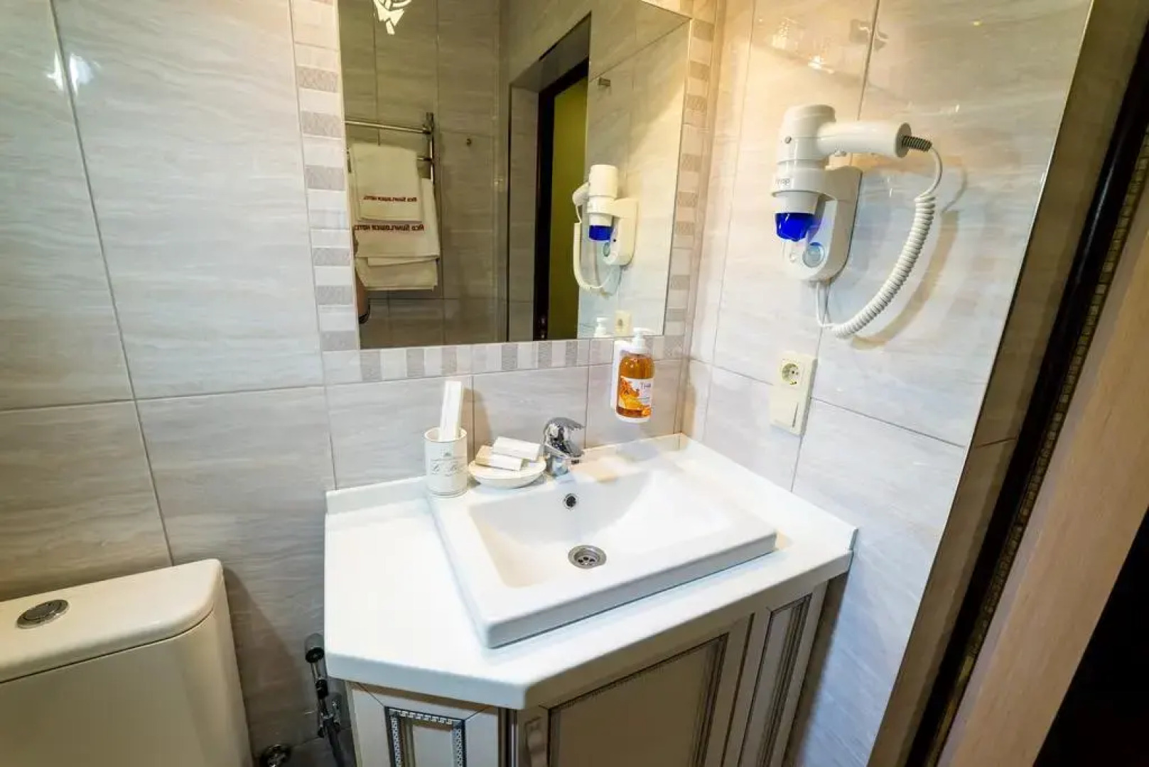 Красный Подсолнух