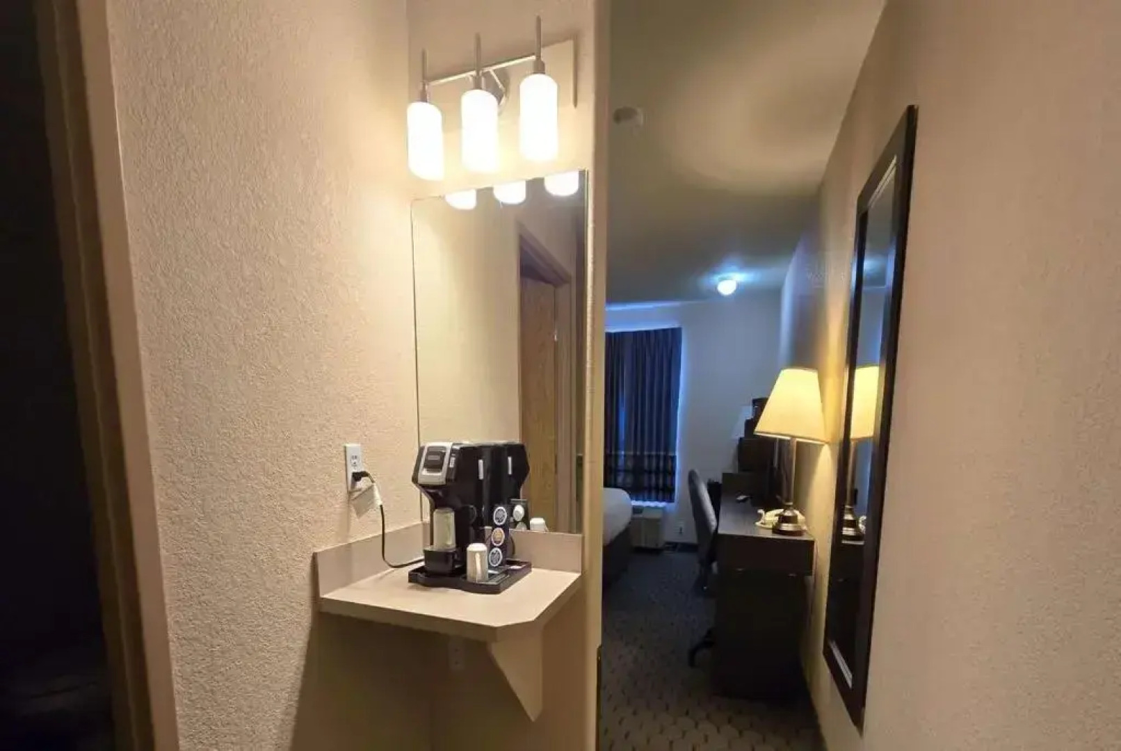 Super 8 Swan River MB