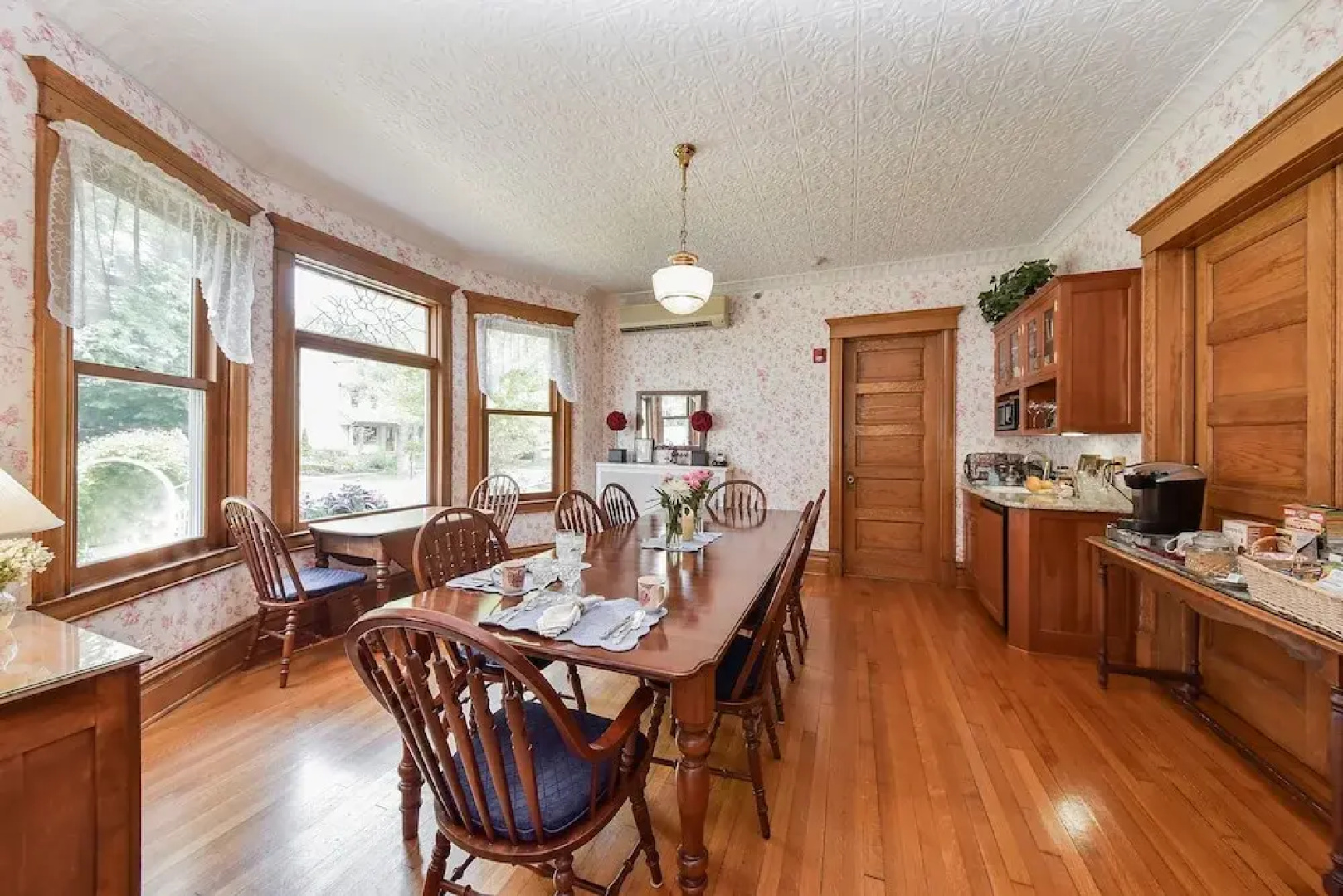 Harrison House Bed & Breakfast