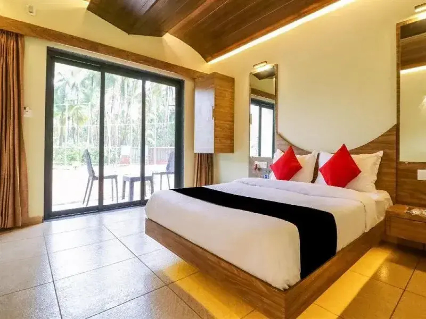 Capital O 47512 Eleven Petals Resort