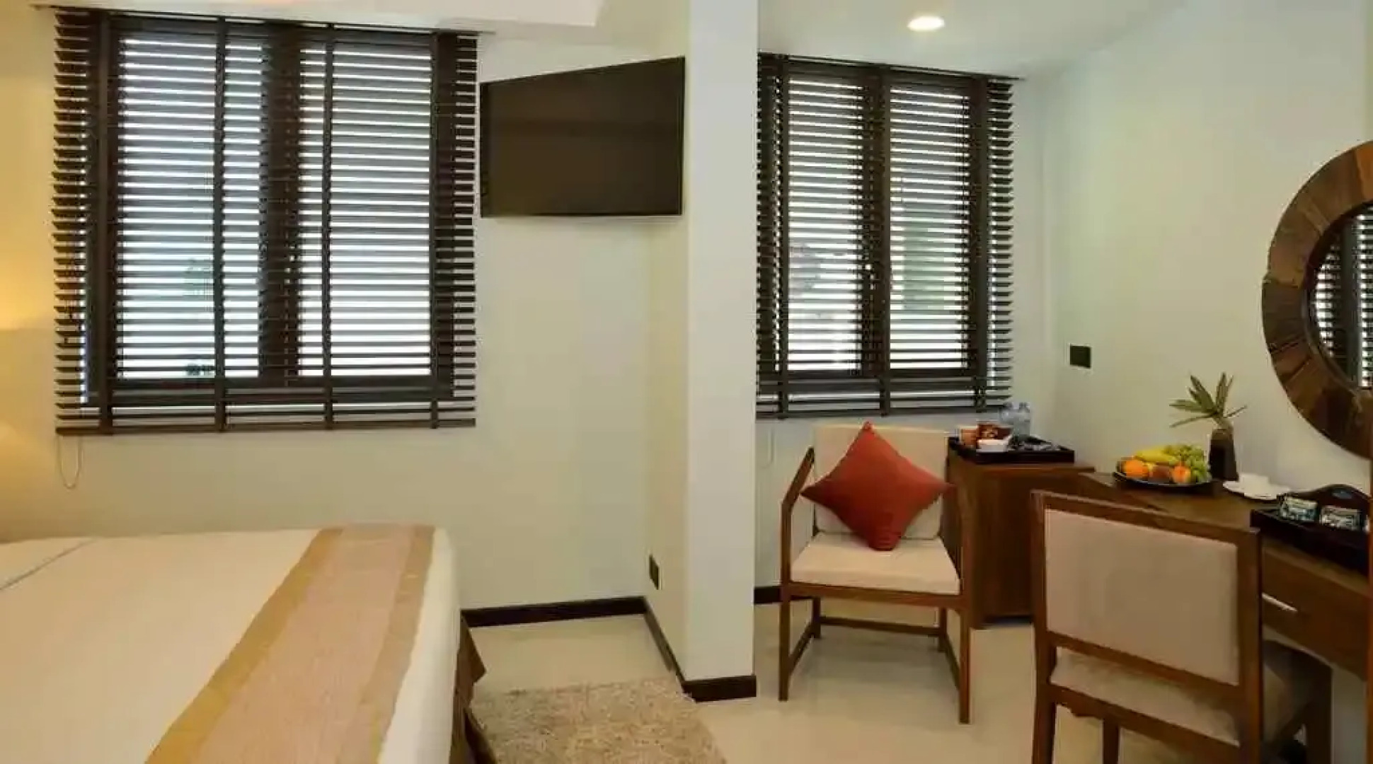 Отель The Somerset