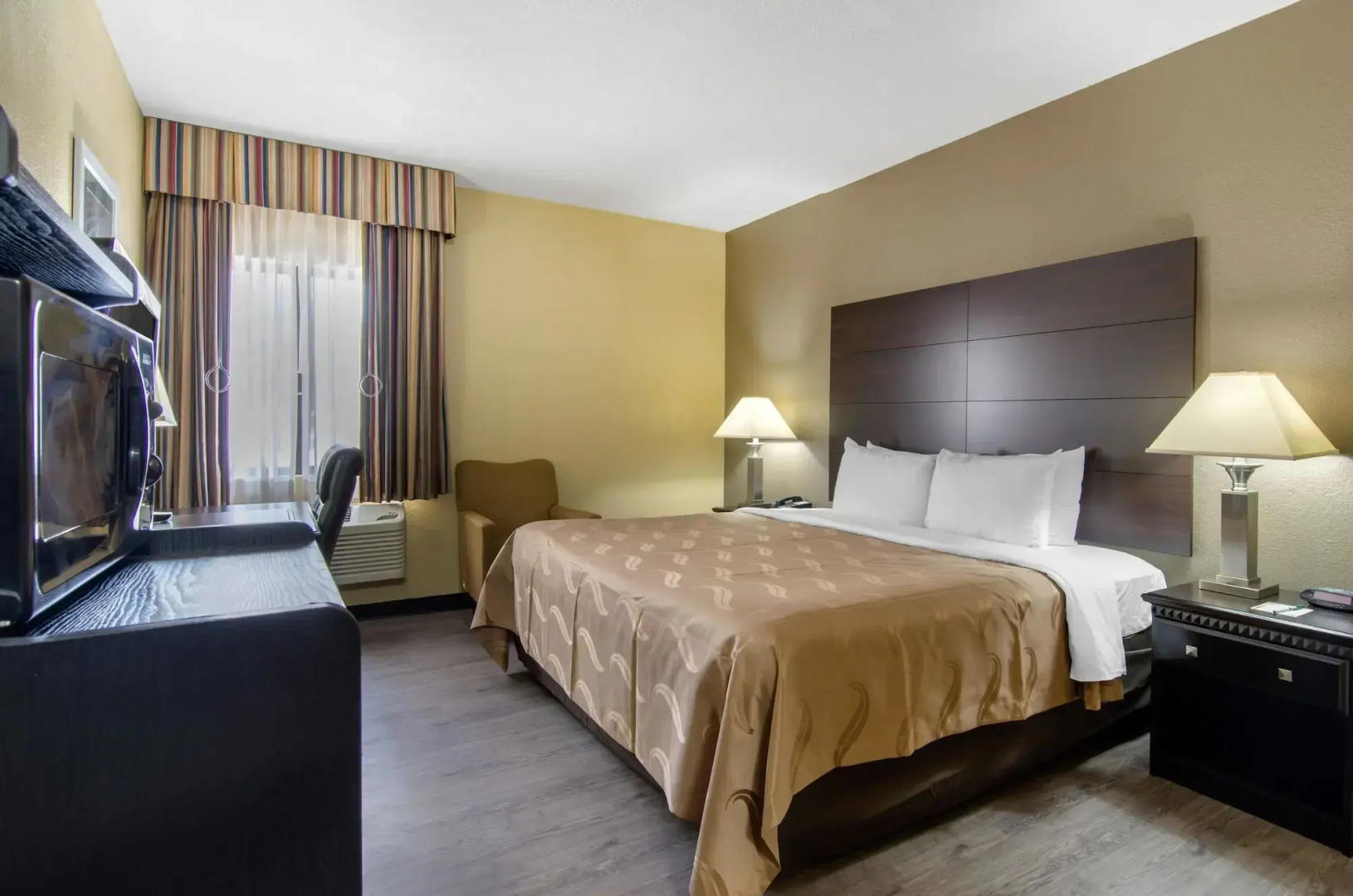 Quality Inn Merriam - Kansas City