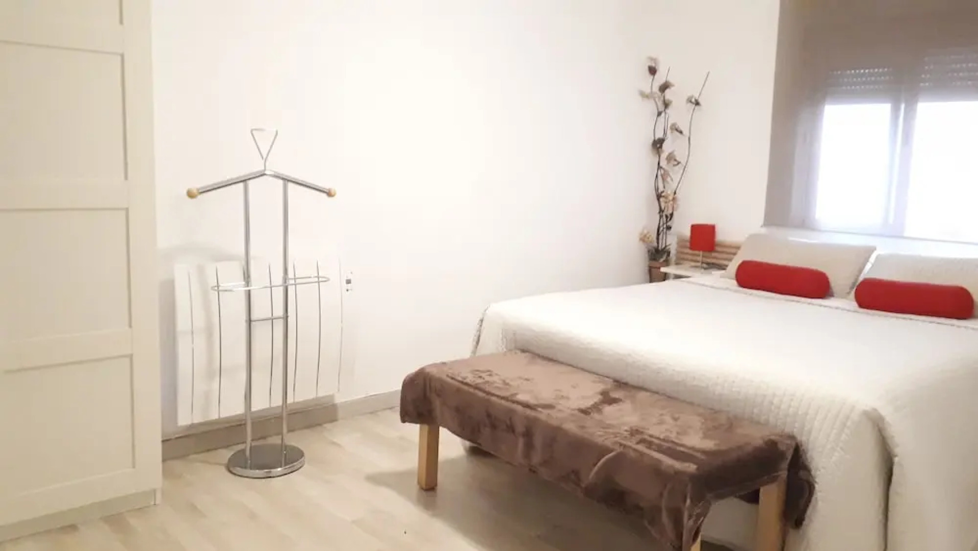 Maria House-The Style Airport Barcelona