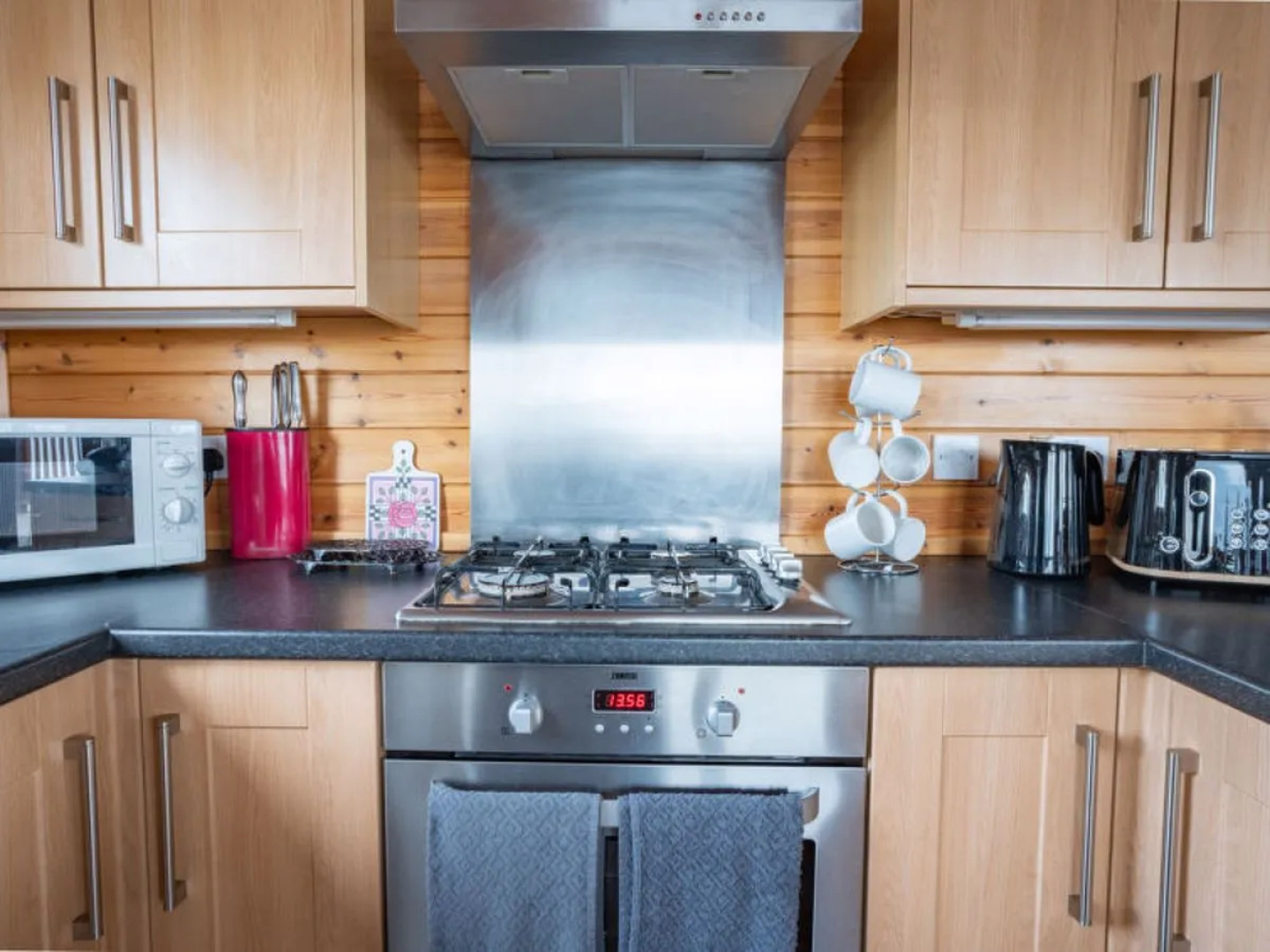Loch Leven Lodge