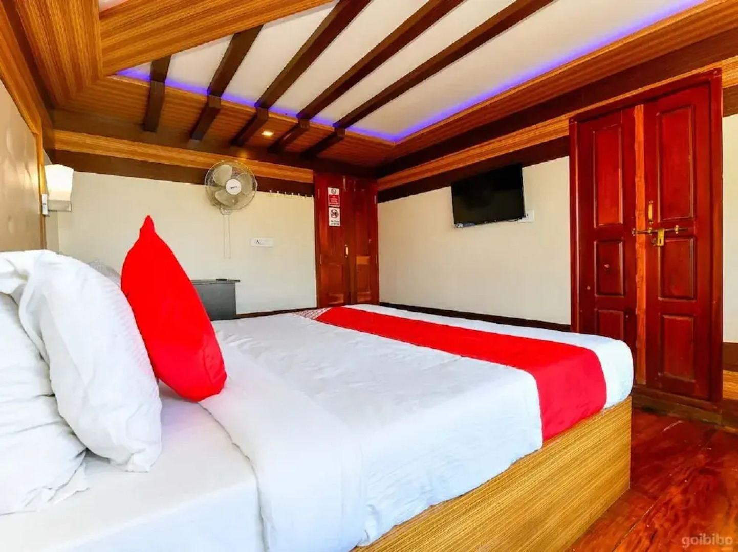 Kerala Vacation Houseboat