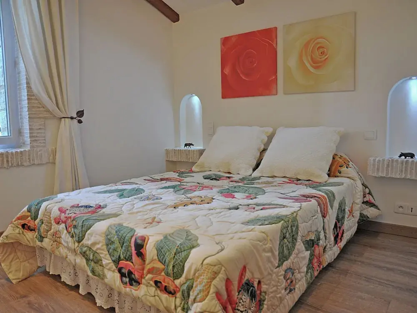 Luxurious Villa in Aix-en-Provence with Jacuzzi