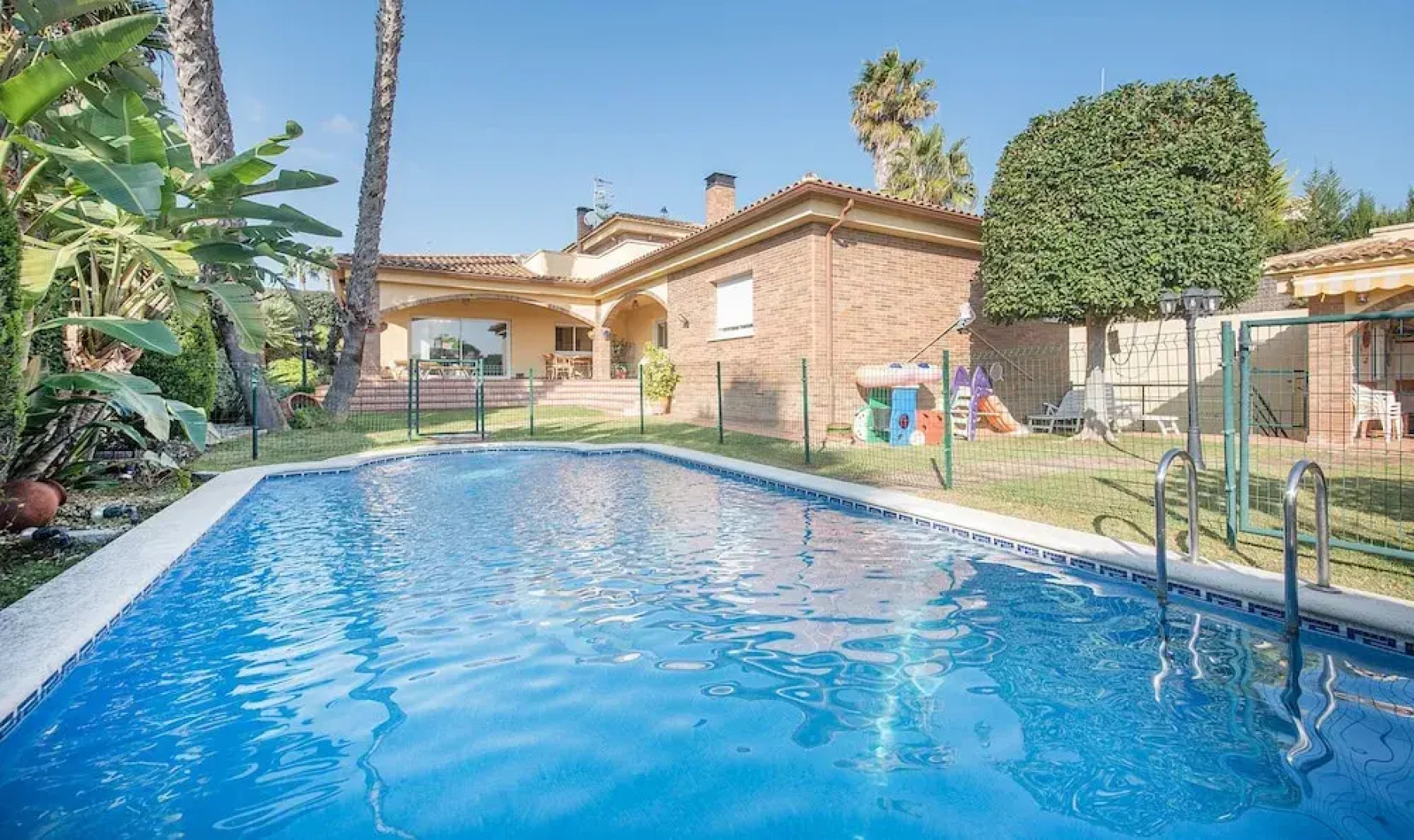 House In Calafell With Fenced Pool (R79)