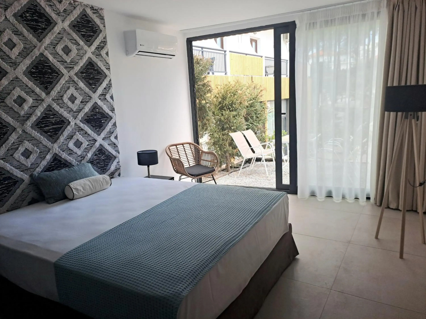 Beach Hotel Kapahi