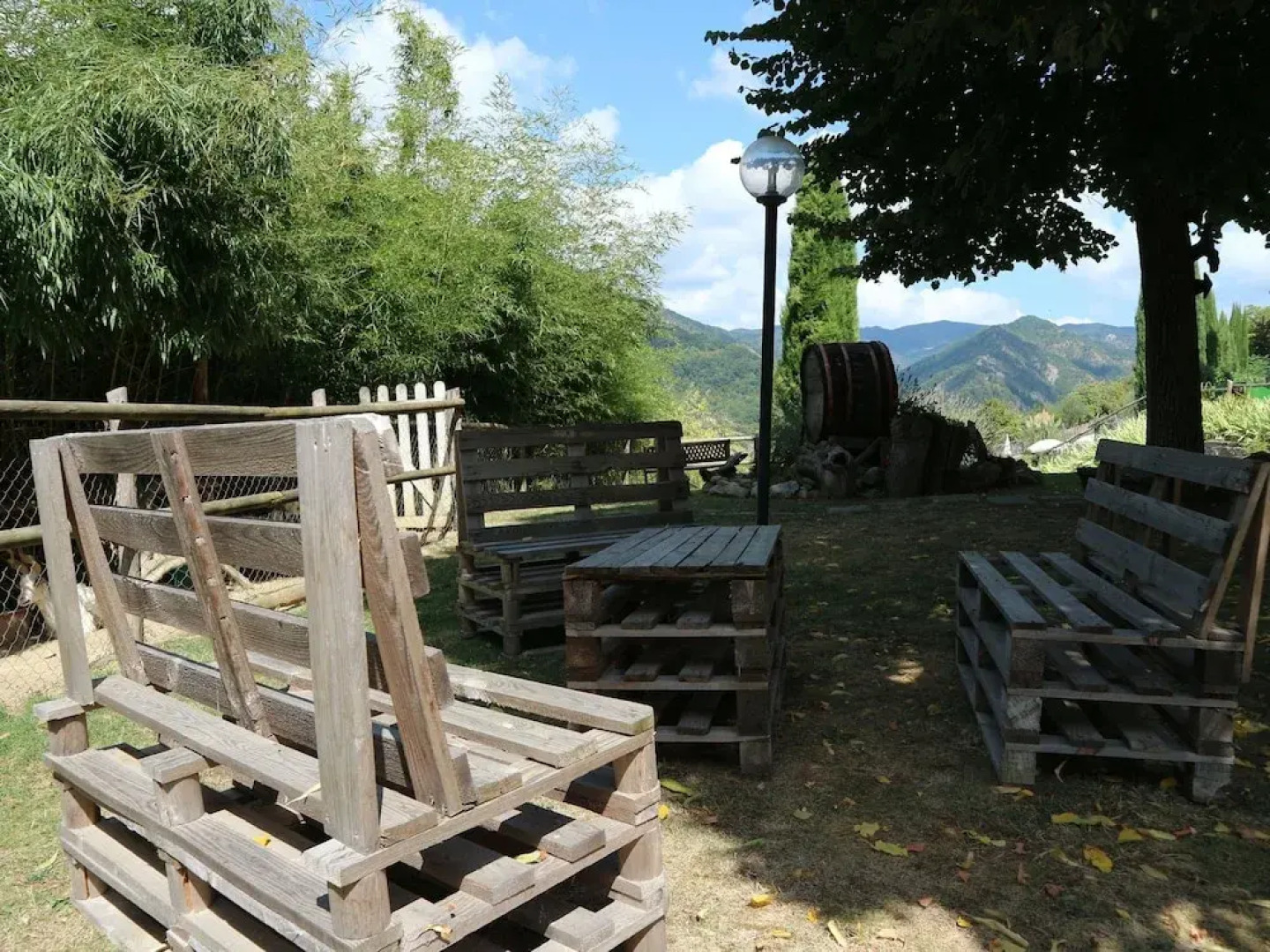 Beautiful Apartment With Garden, Patio, Pool, Barbecue