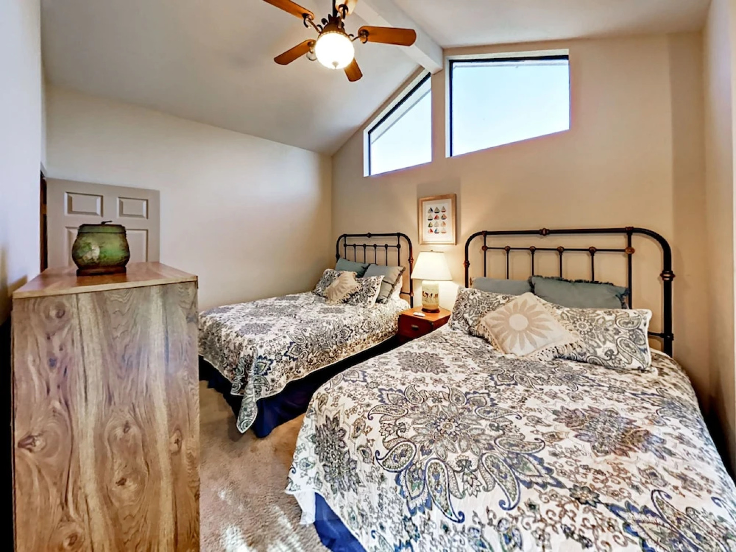 104 Horseshoe Bay Townhouse #18 2 Bedrooms 2 Bathrooms Townhouse