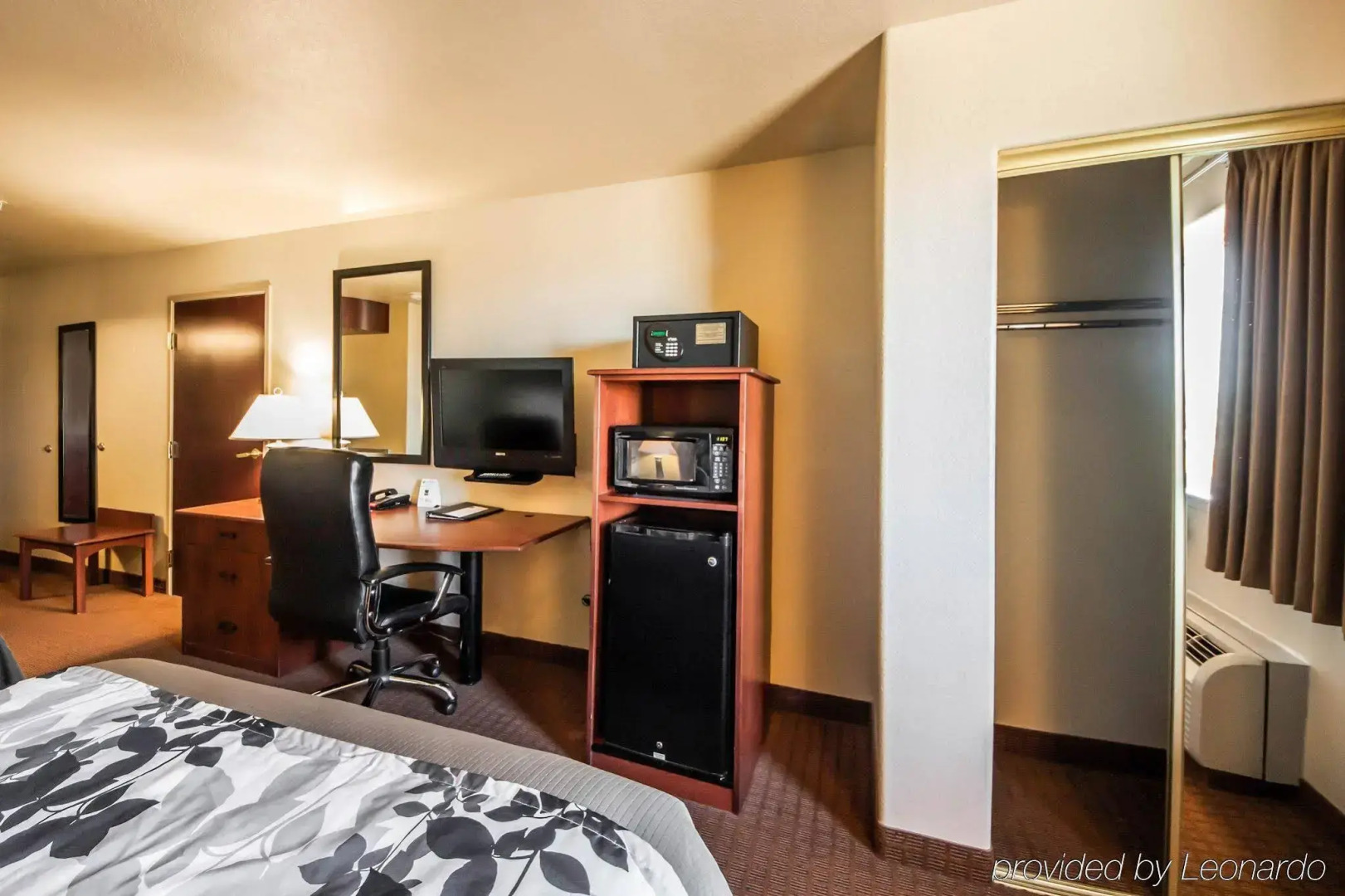 Sleep Inn & Suites Shamrock