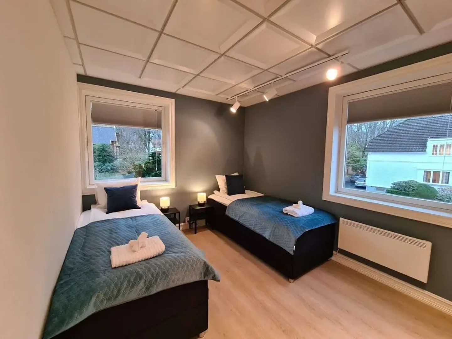 Beautiful, Spacious And Modern, 2-bedroom, Near Center, Free Parking