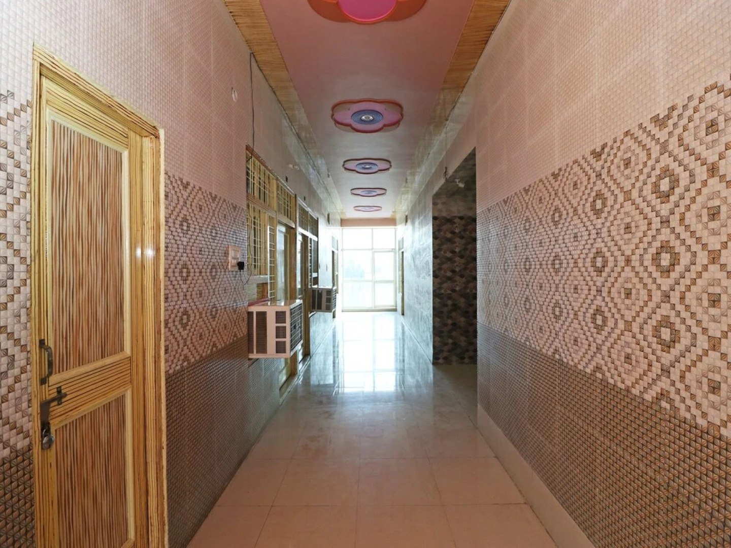 OYO 22646 Jyoti Hotel