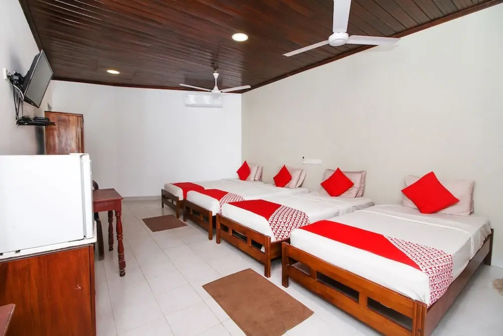 OYO 506 Bandu River Inn