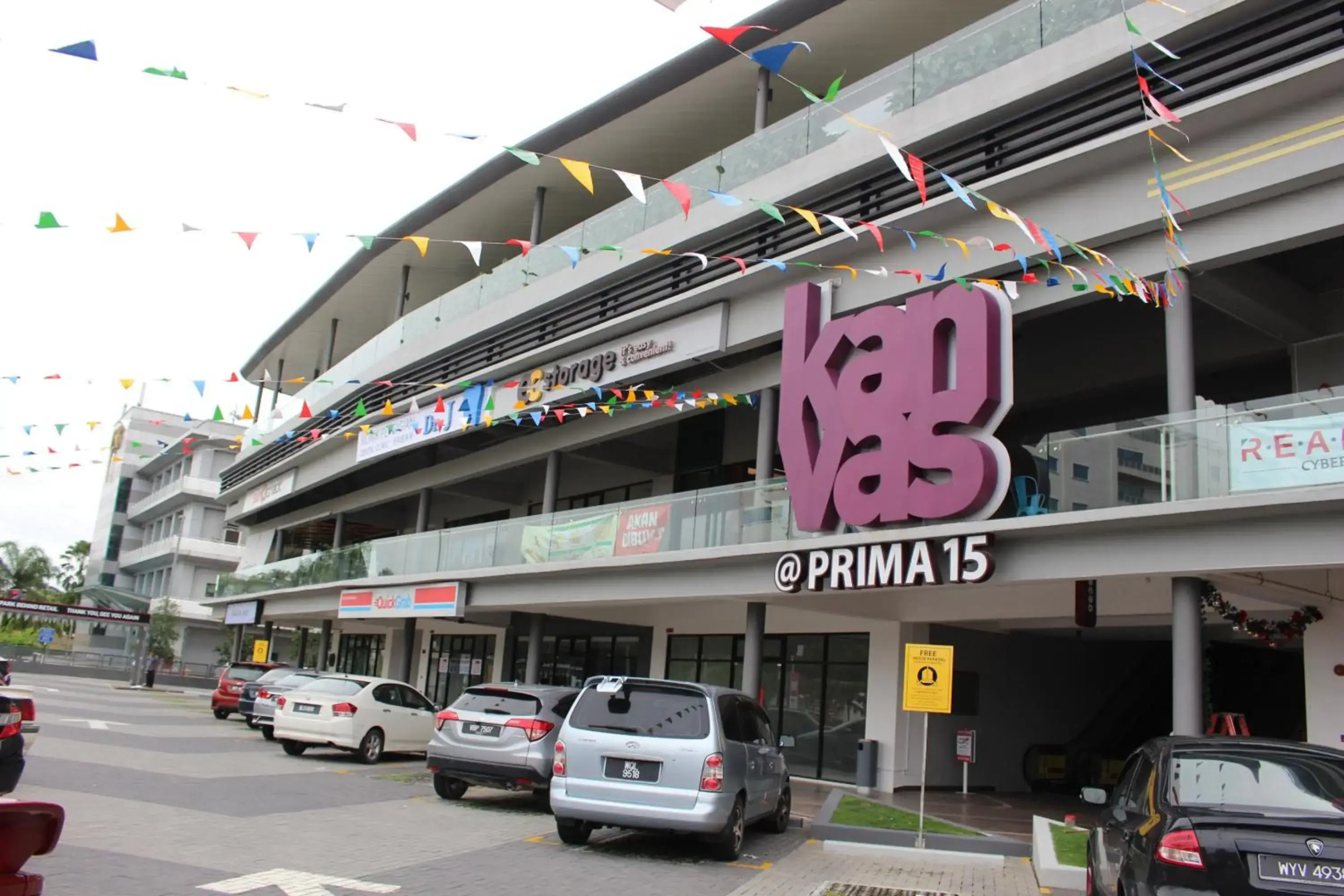 Kanvas Soho Suites