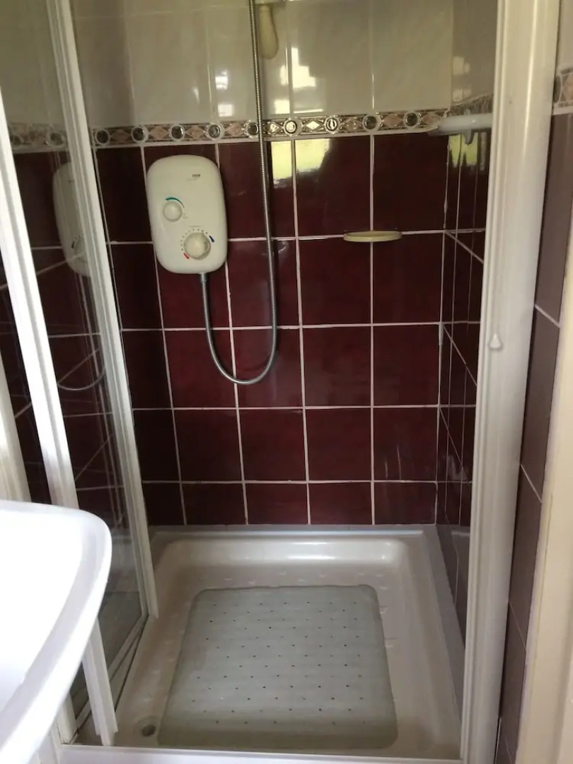 Hillview Farmhouse B&B