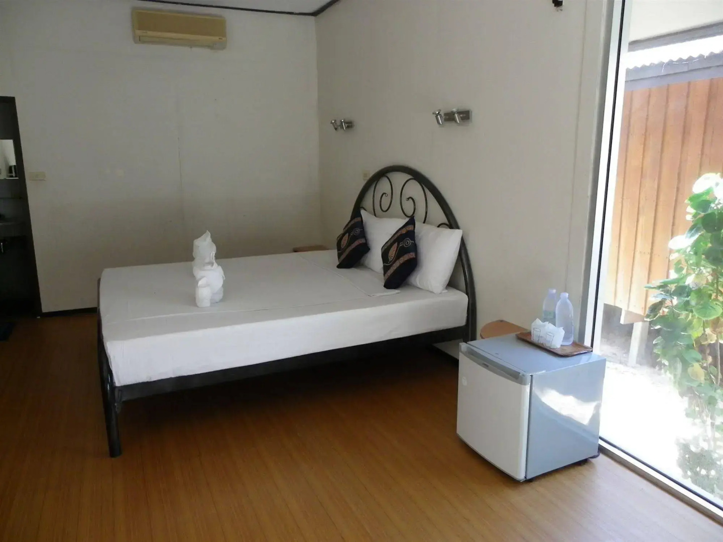 Blu' Beach Bungalows