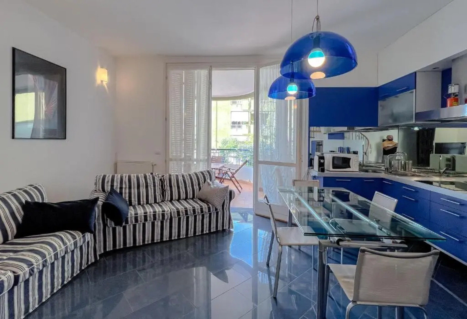 Appartamento in pineta con vista mare e piscina