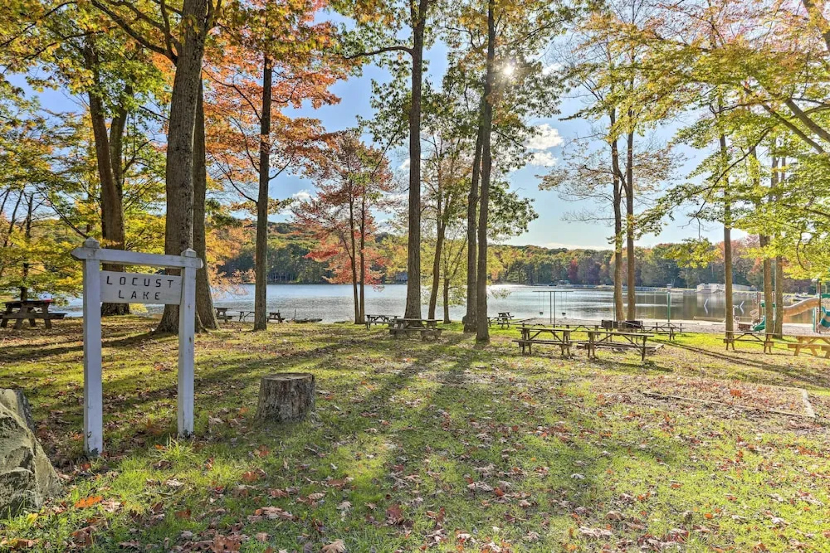 Pet-friendly Pocono Lake Oasis w/ Game Room!
