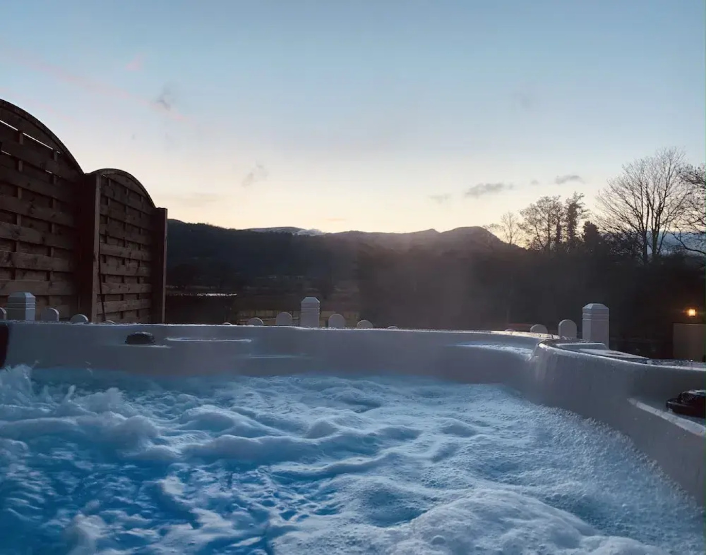 Erw Glas Glamping and Camping