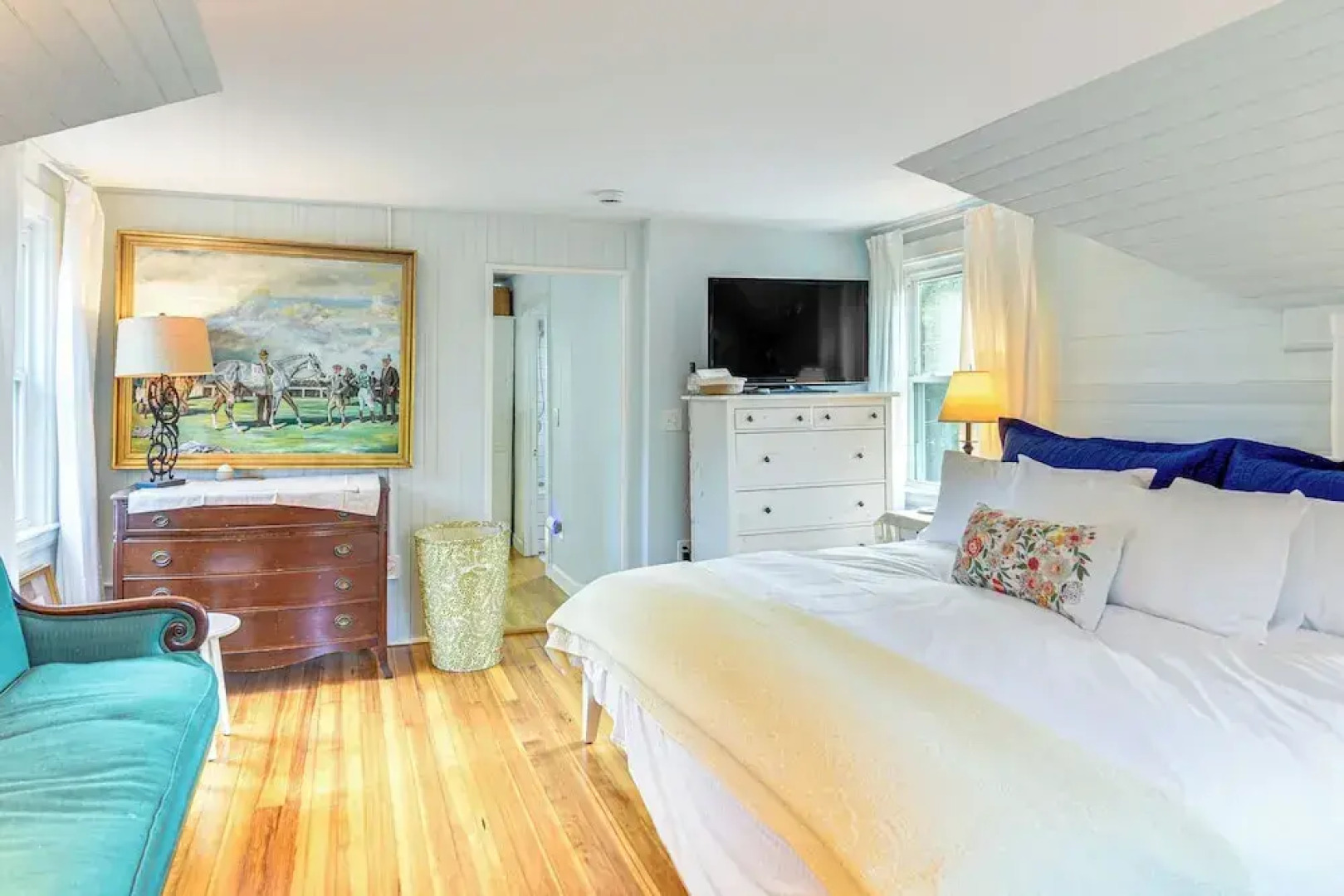 Private Heated Pool: Family Cottage in Plymouth!