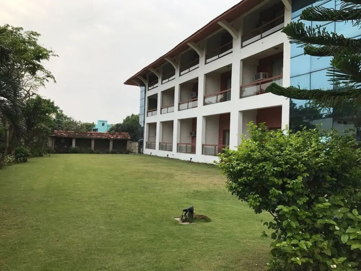 Kings Crown Resort - Mandarmani