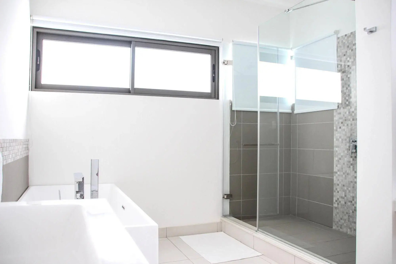 Latitude Luxury Seafront Apartments