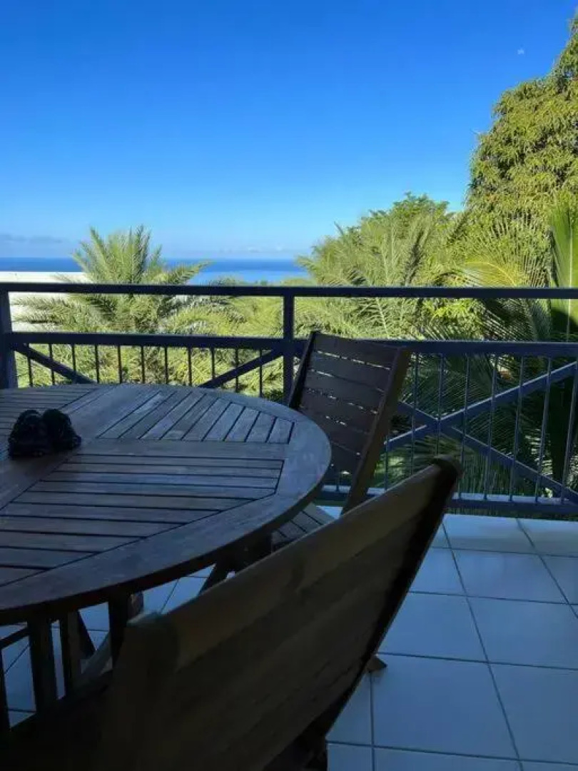 Zabana Lodge, dans un jardin tropical avec piscine