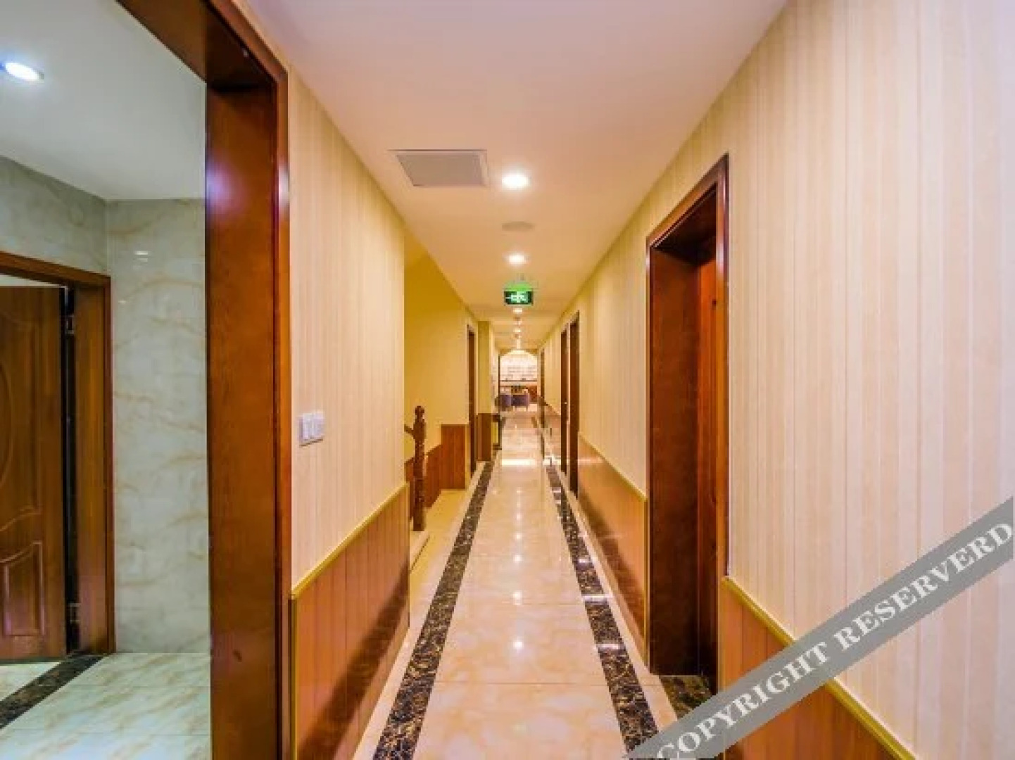 Qianwei Blue Coast Holiday Hotel