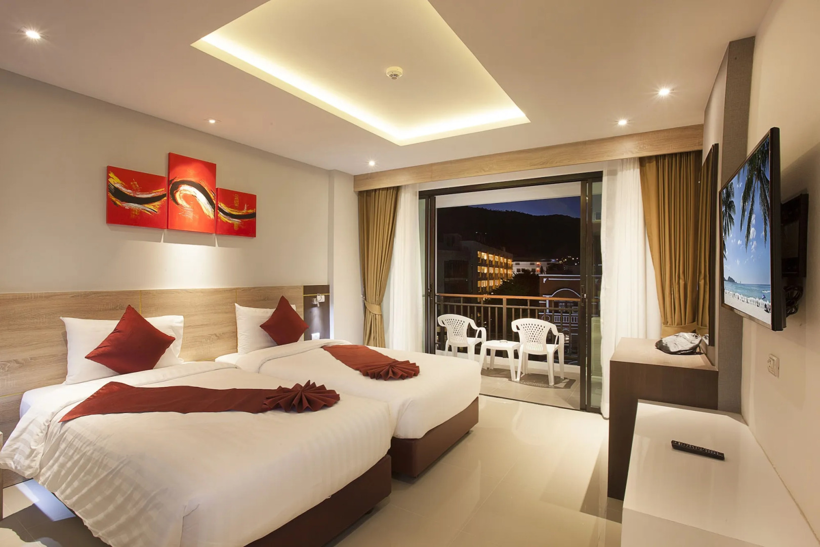 Paripas Patong Resort