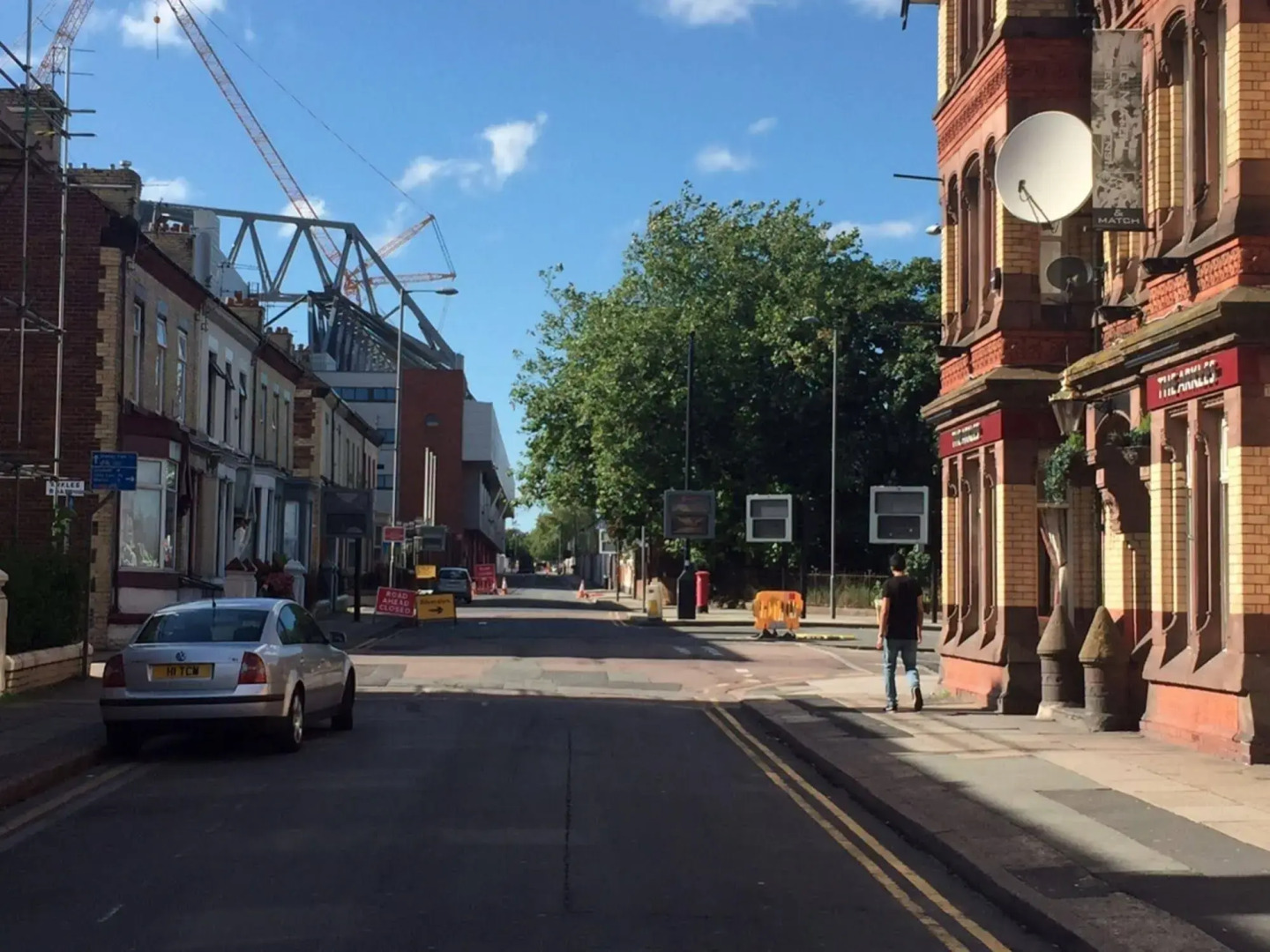 The L4 Studios & Rooms