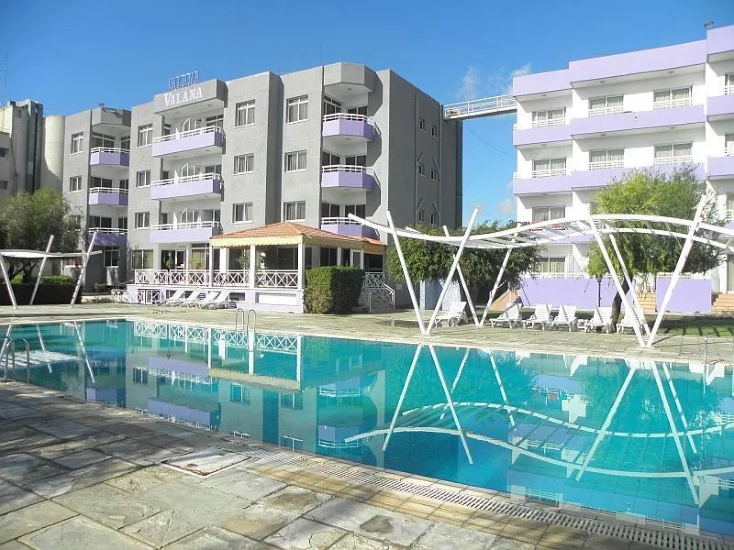 Valana Hotel Apartments