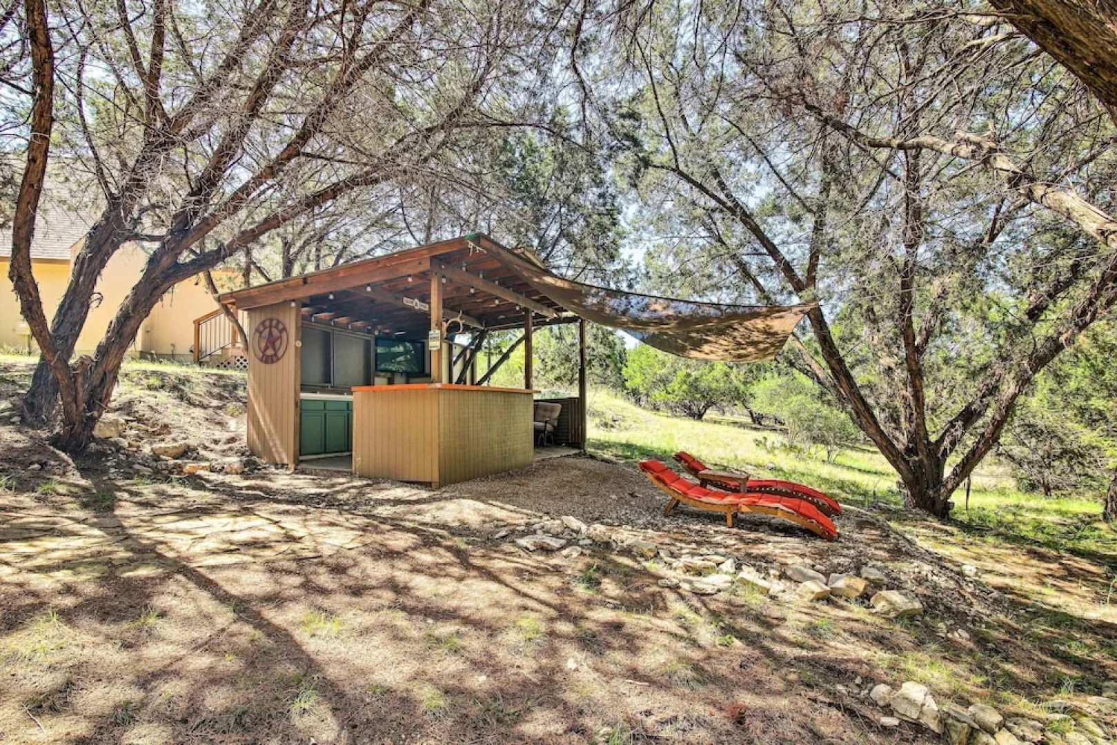 Updated Retreat With Game Room & Boat Ramp Access!