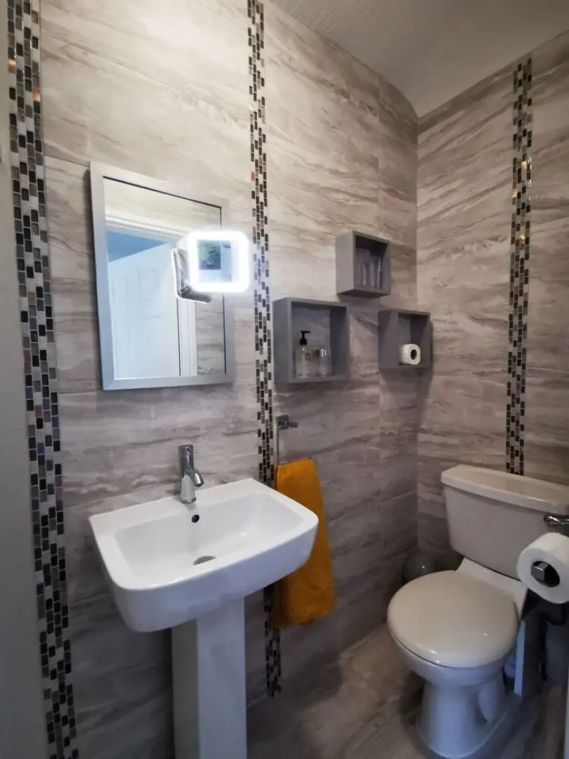 Dolweunydd Bed & Breakfast