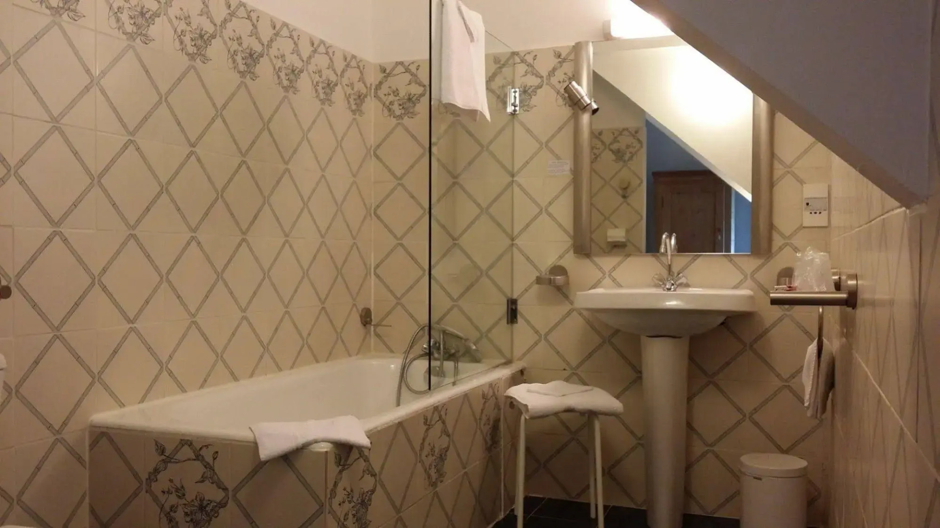 Hôtel La Roche du Marais