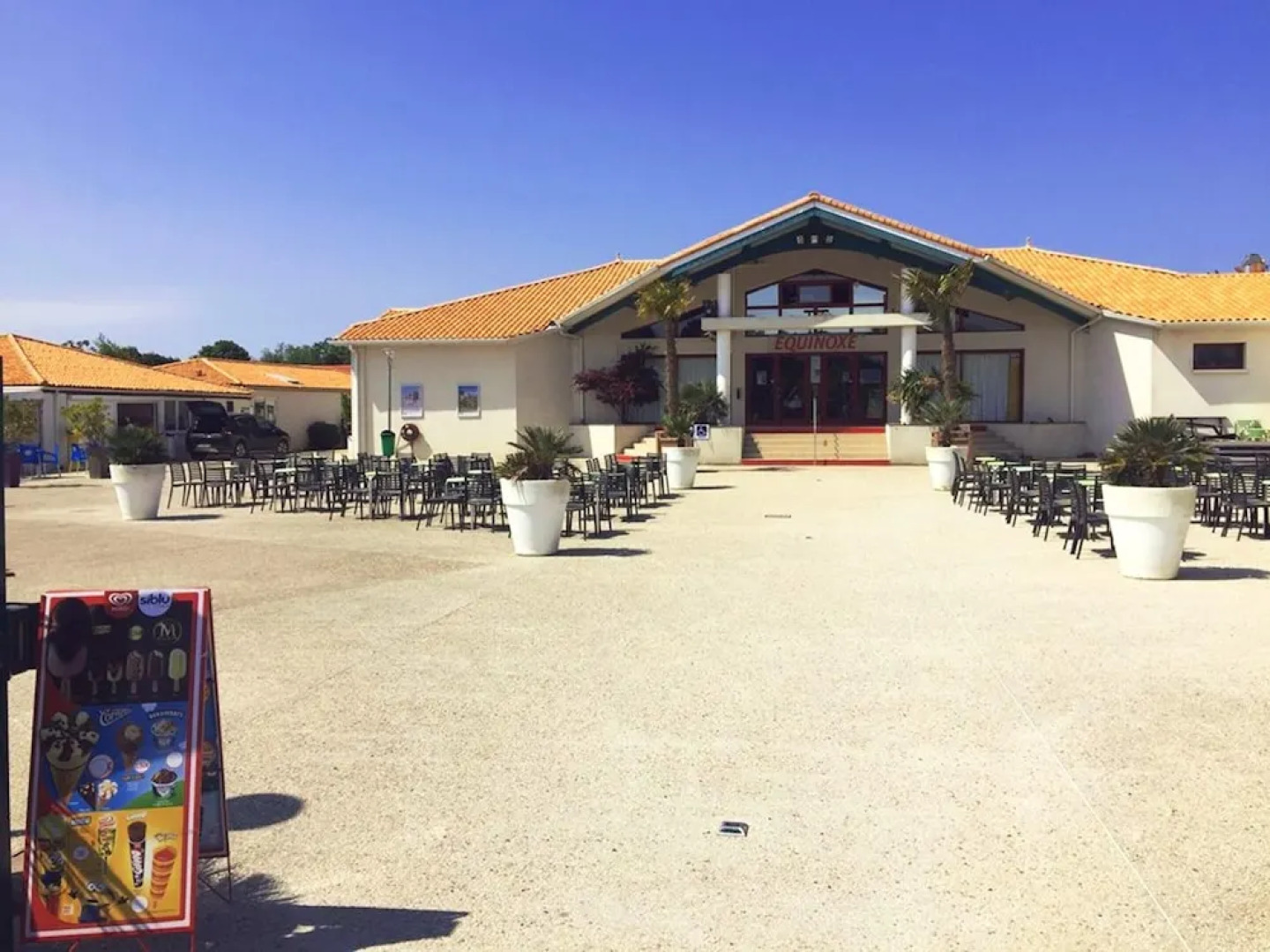 Property With 3 Bedrooms in Les Mathes, With Pool Access, Enclosed Gar