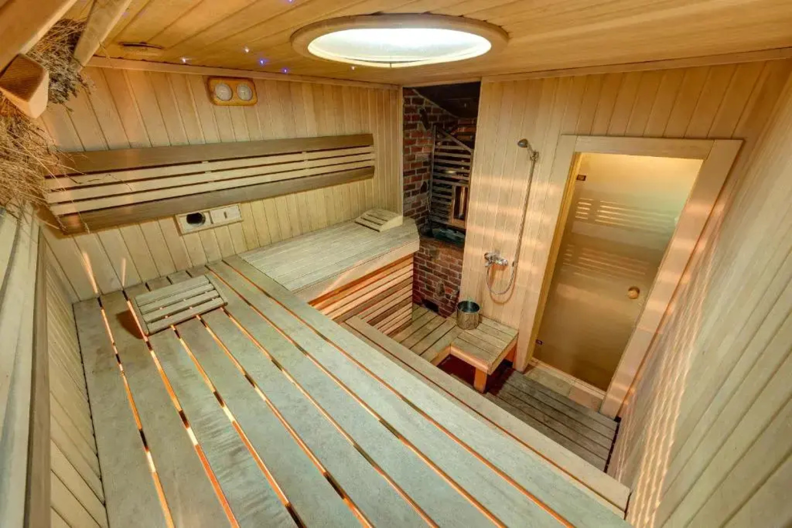 L-Khutor Cottage №7