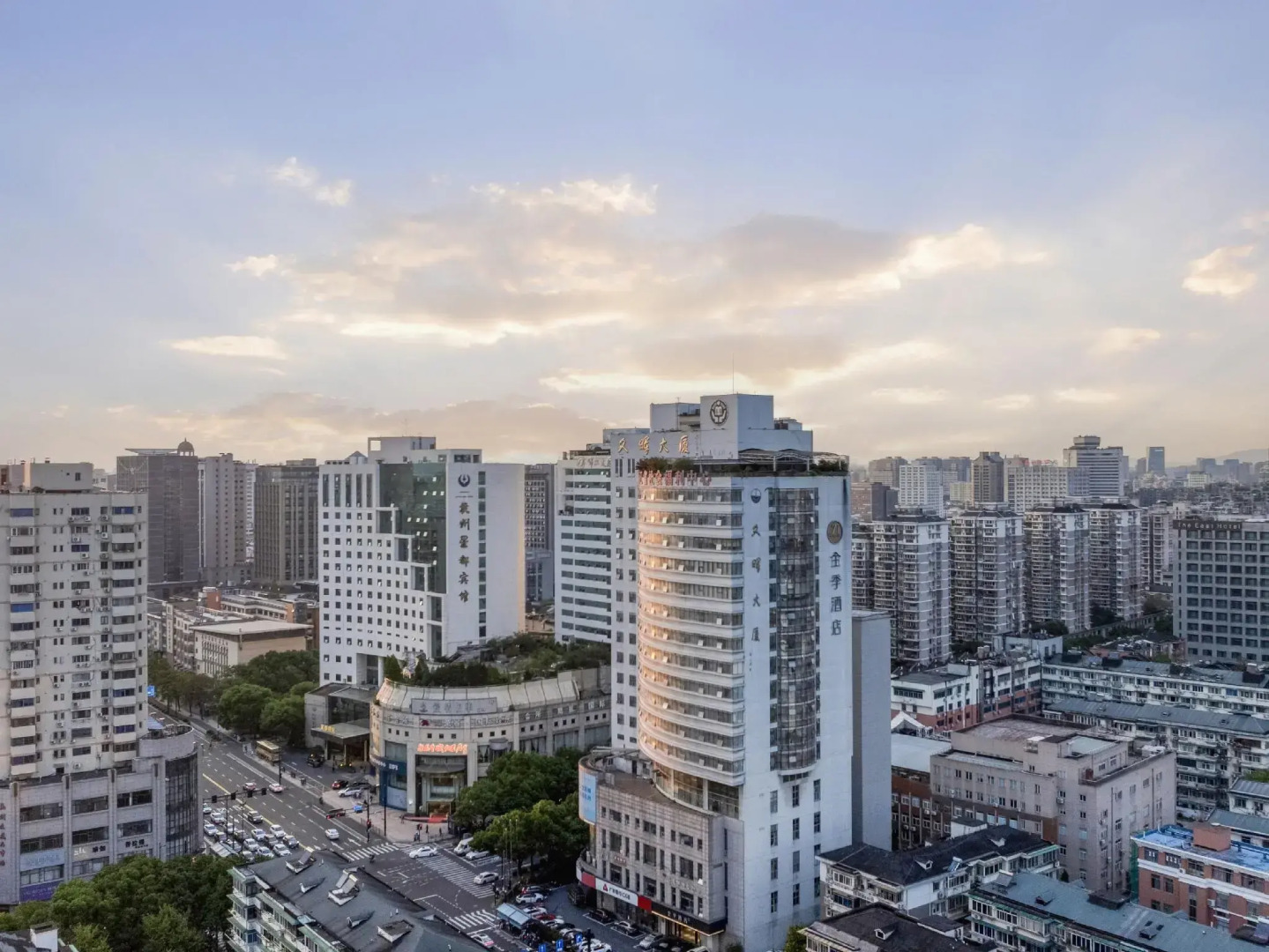 Ji Hotel (Hangzhou Wulin Square, Wenhui Mansion)