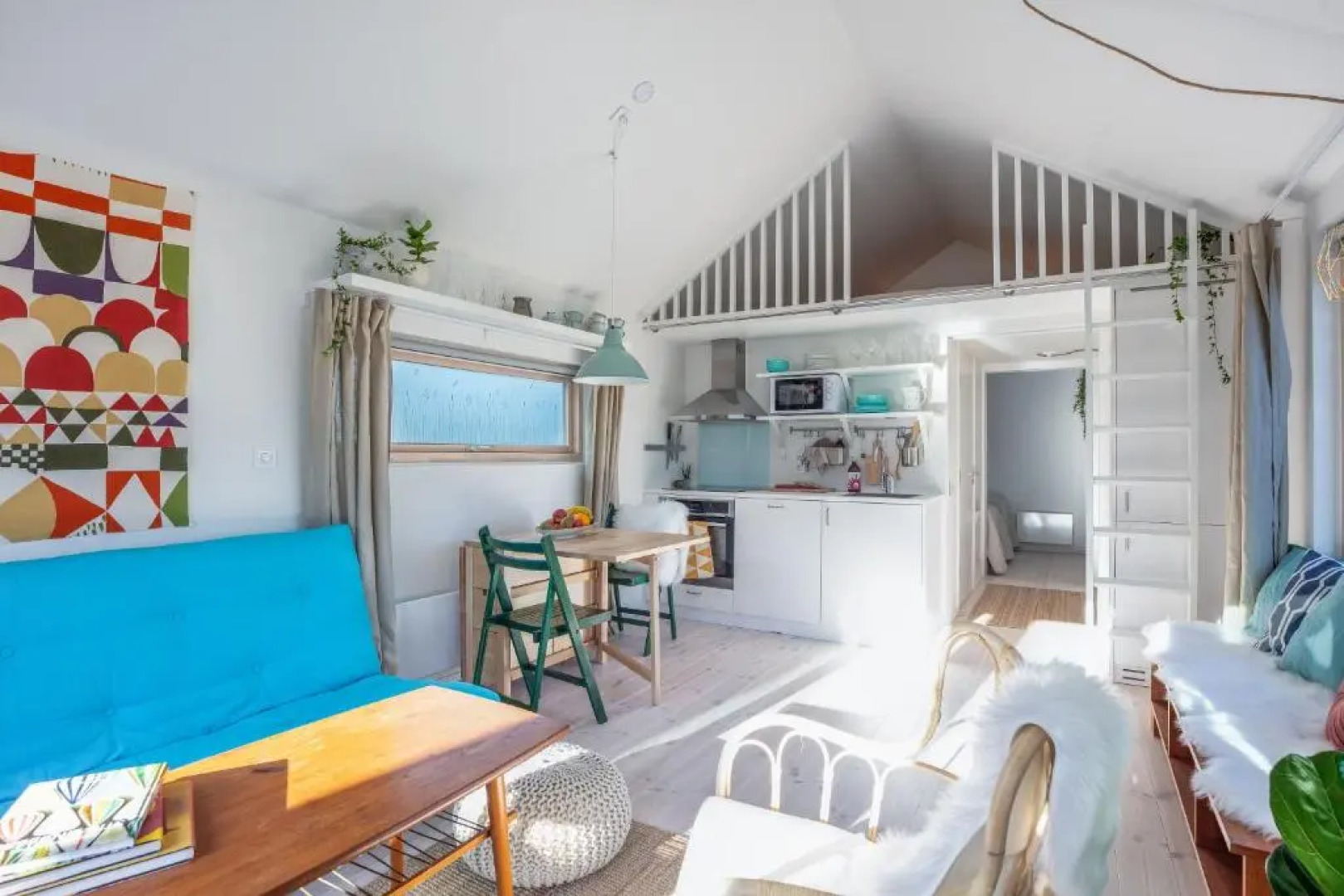 Sparkling newly built house close to city & nature